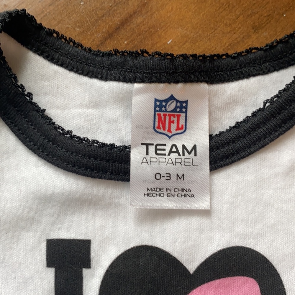 NFL 0 to 3 months team apparel I love the Panthers baby onesie - Picture 8 of 9